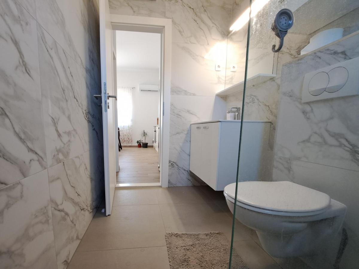 Holiday Apartman Каштела Екстер'єр фото