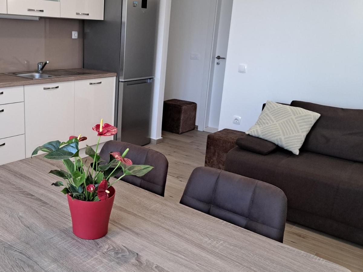Holiday Apartman Каштела Екстер'єр фото