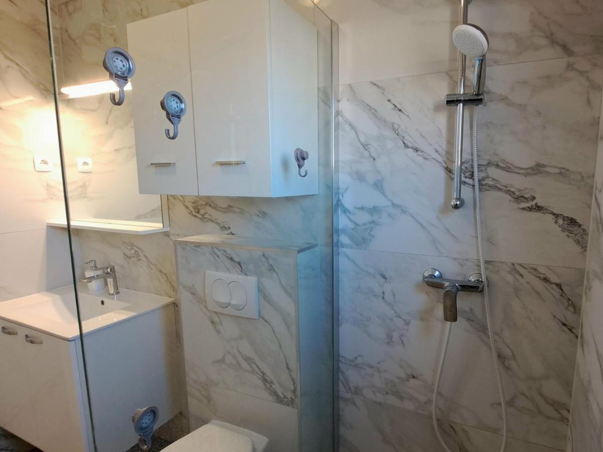 Holiday Apartman Каштела Екстер'єр фото