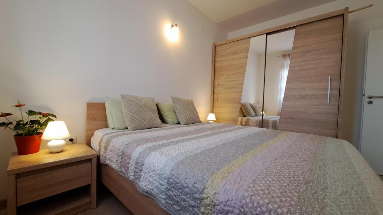Holiday Apartman Каштела Екстер'єр фото